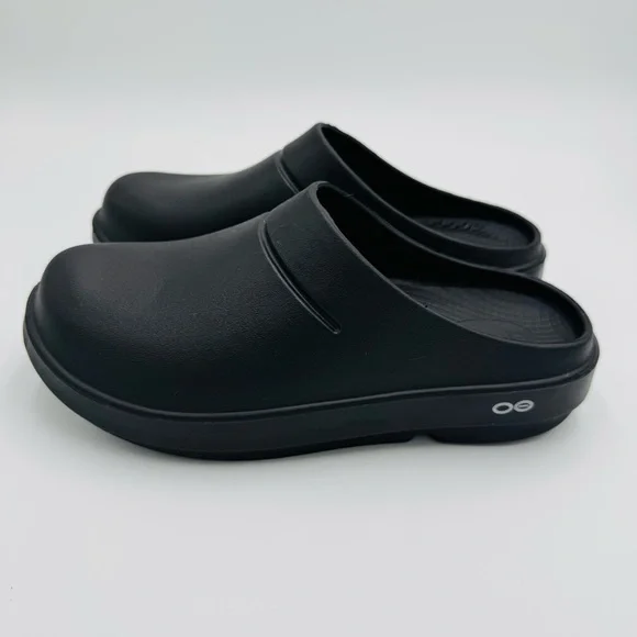 Oofos recovery clogs. Men’s 7 Women’s 9 Eau 40. - Picture 3 of 7